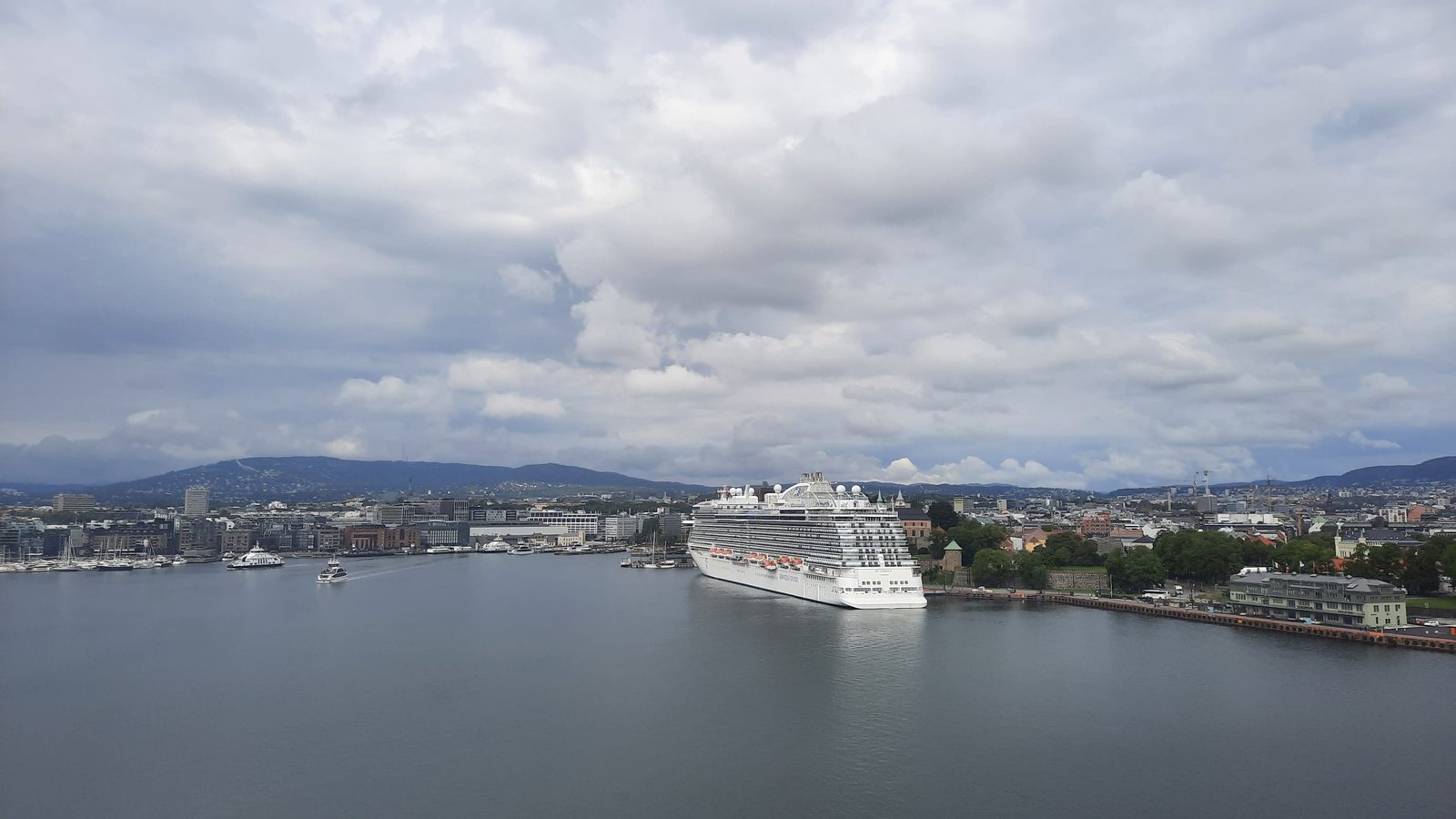 AIDAsol in Oslo im Hafen