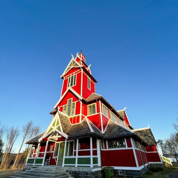Leknes Gravdal Kirche