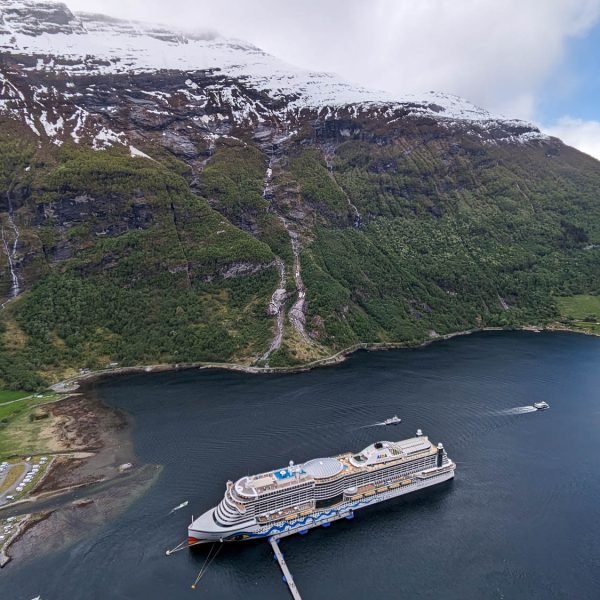 AIDA Kreuzfahrtschiff Geiranger